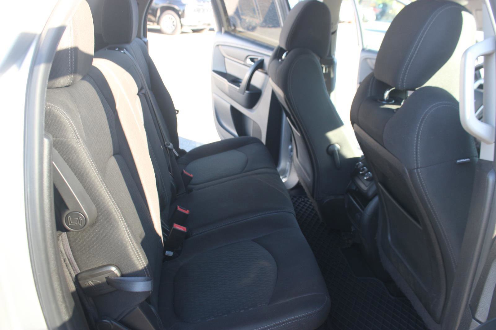 Used 2016 GMC Acadia SLE FWD image 33