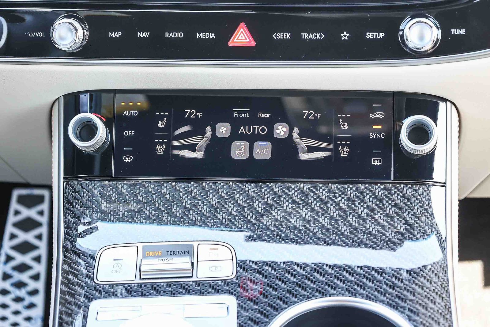 New 2026 Genesis GV70 3.5T Sport Prestige AWD/4WD image 13