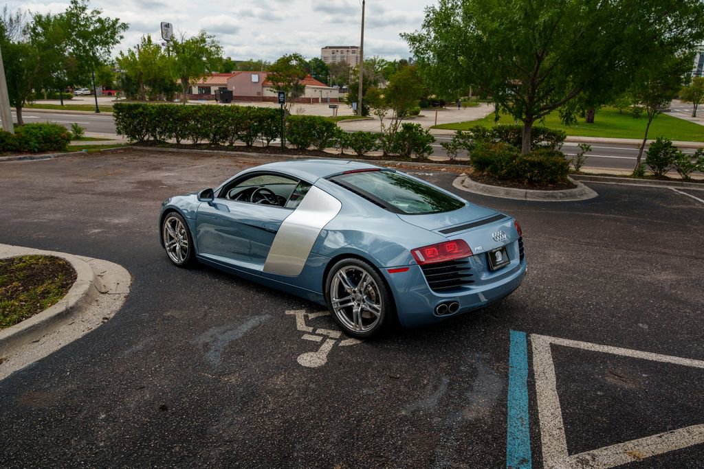 Used 2010 Audi R8 V8 image 11