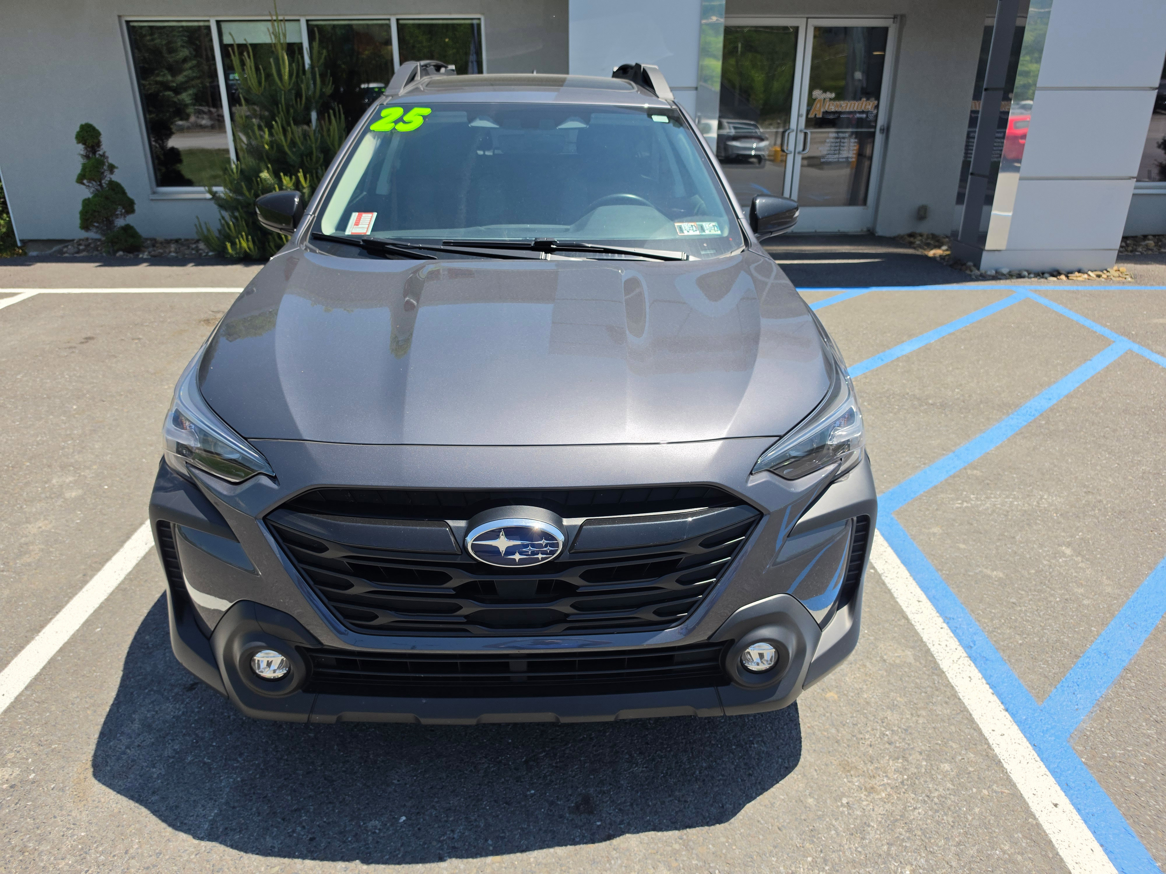 Used 2025 Subaru Outback Onyx Edition AWD/4WD image 9