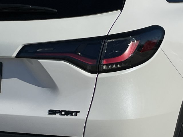 Used 2025 Honda HR-V Sport image 6