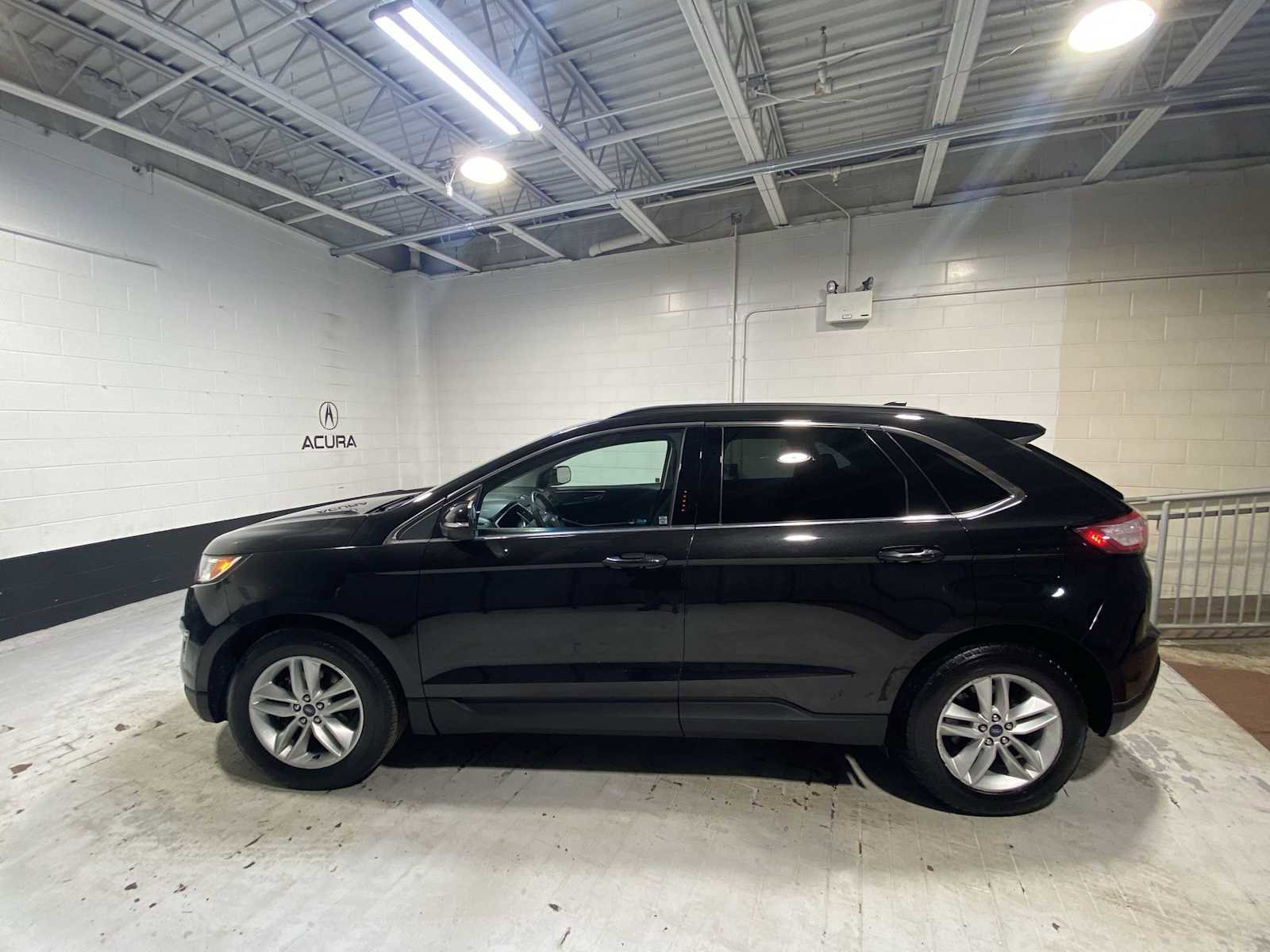 Used 2015 Ford Edge SEL image 3