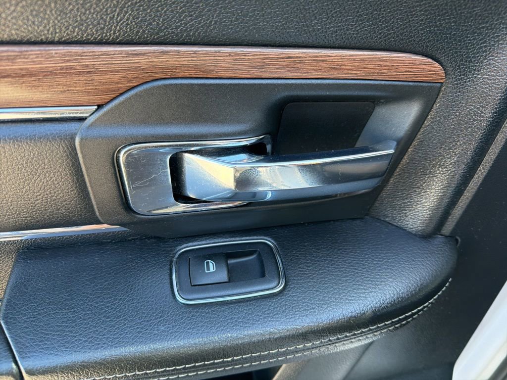 Used 2017 RAM 1500 Laramie image 24