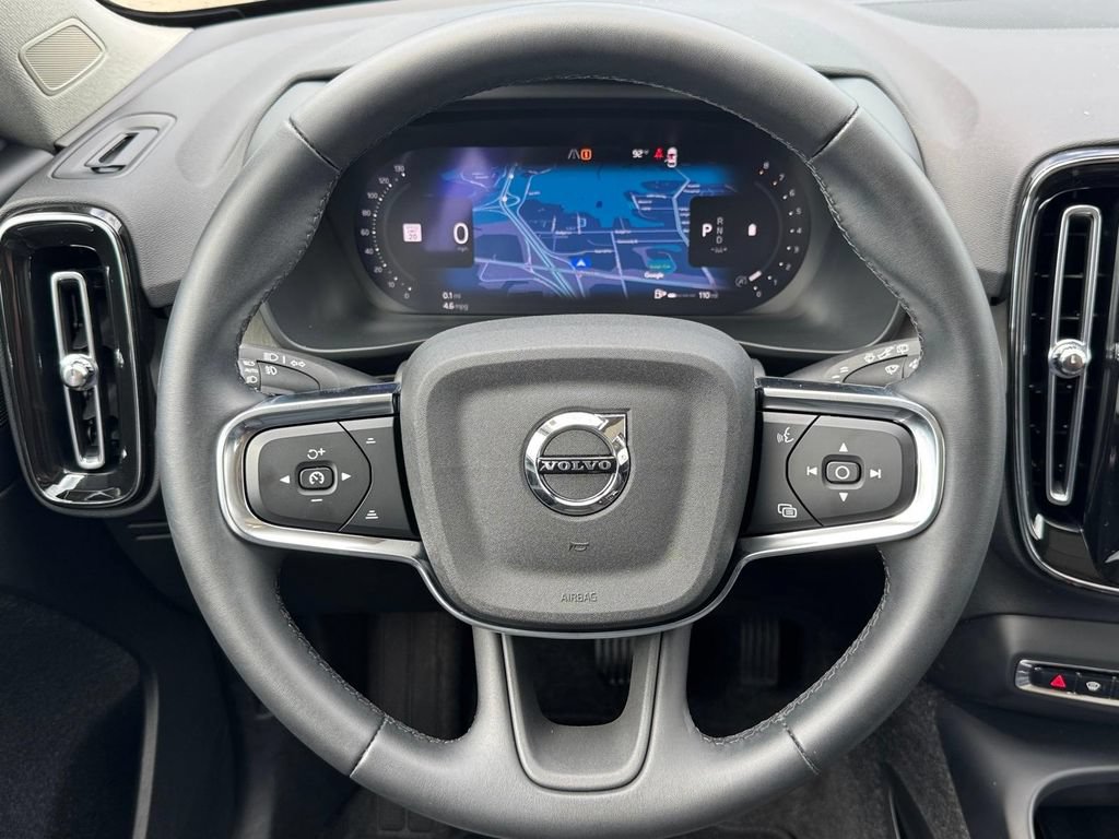Used 2026 Volvo XC40 B5 Plus AWD/4WD image 11