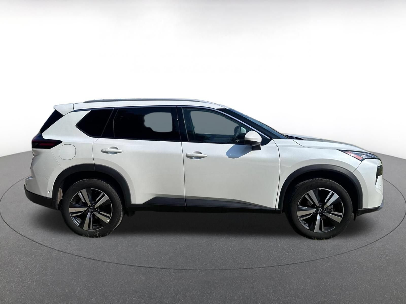 Used 2026 Nissan Rogue SL AWD/4WD image 18