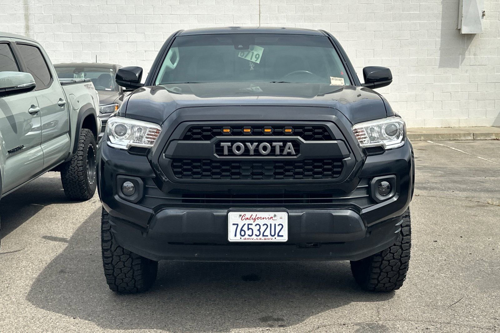 Used 2020 Toyota Tacoma SR5 image 3