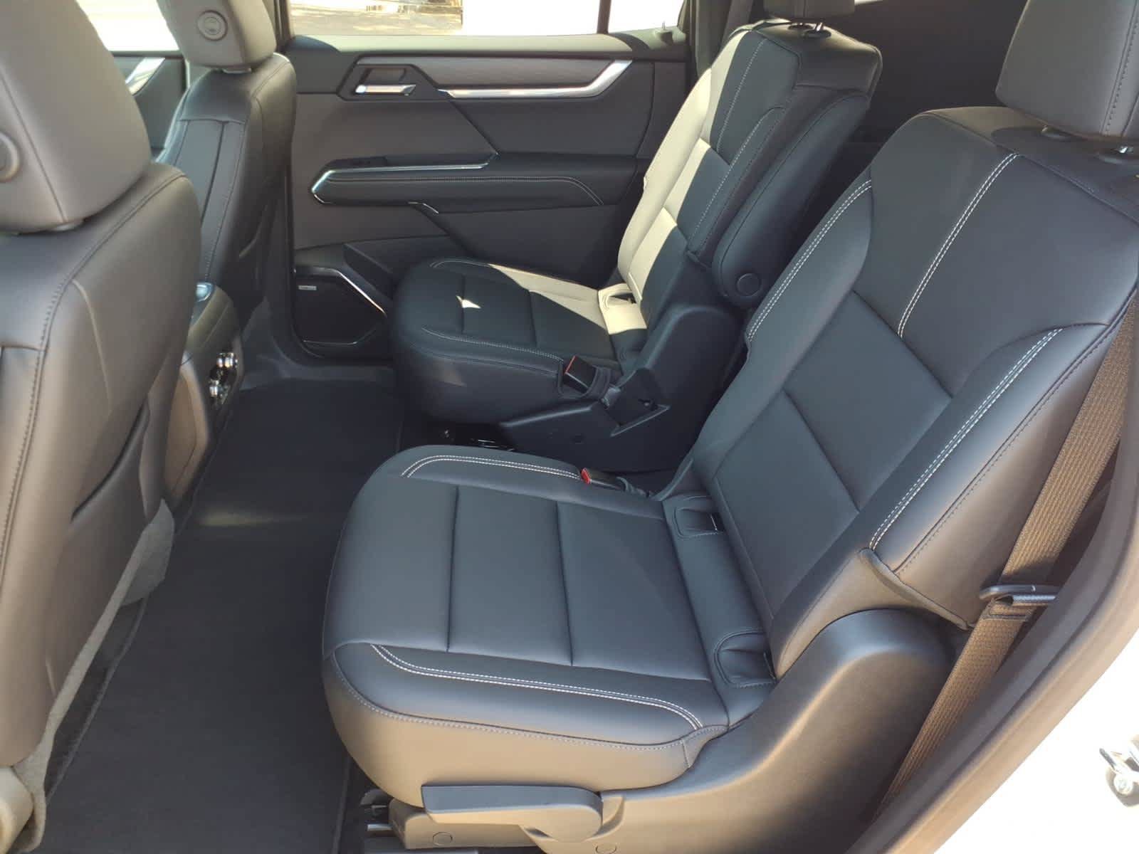 Certified 2025 GMC Acadia Elevation w/ Elevation Premium Package FWD image 22