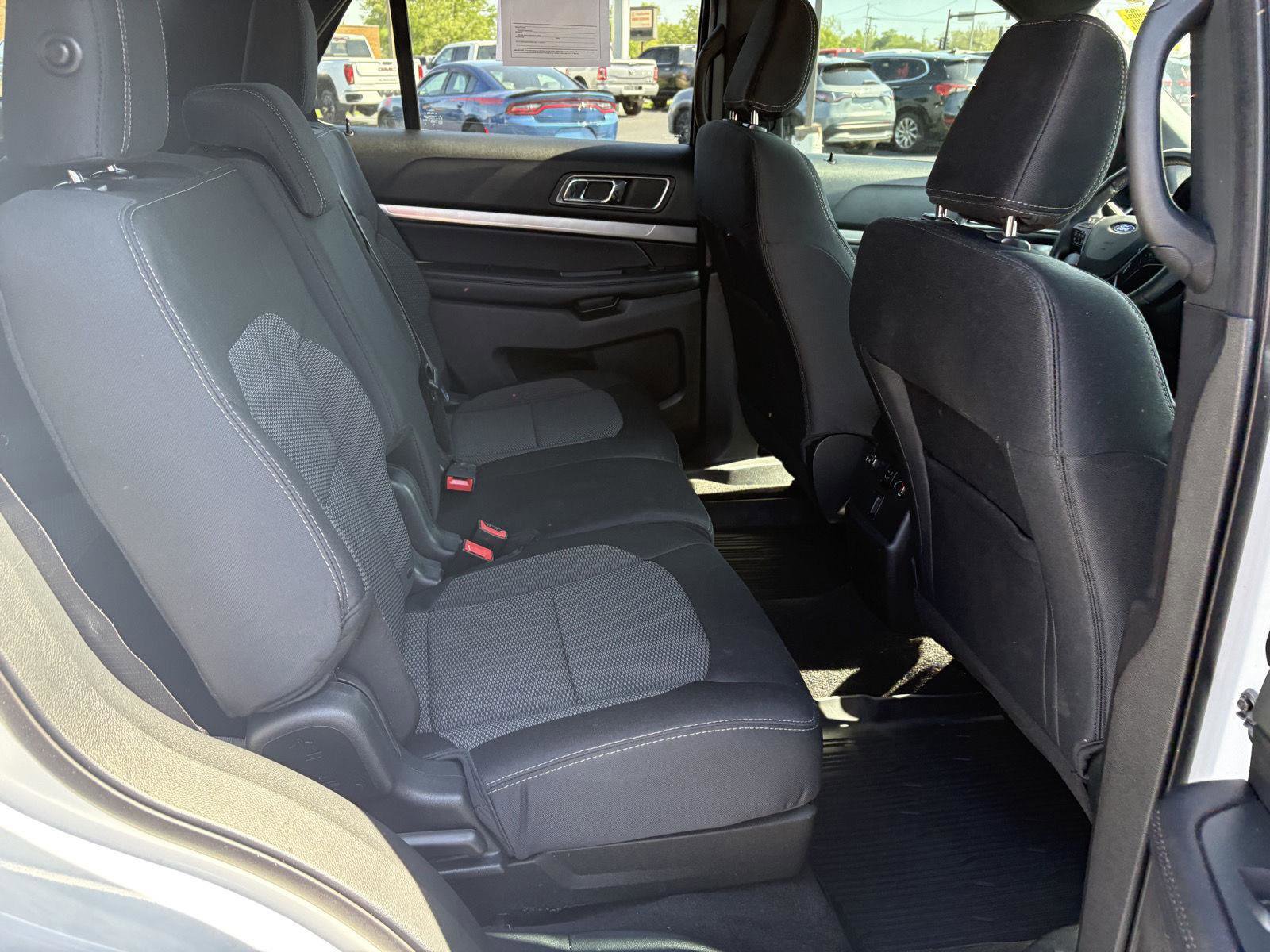 Used 2018 Ford Explorer XLT w/ Equipment Group 201A image 18