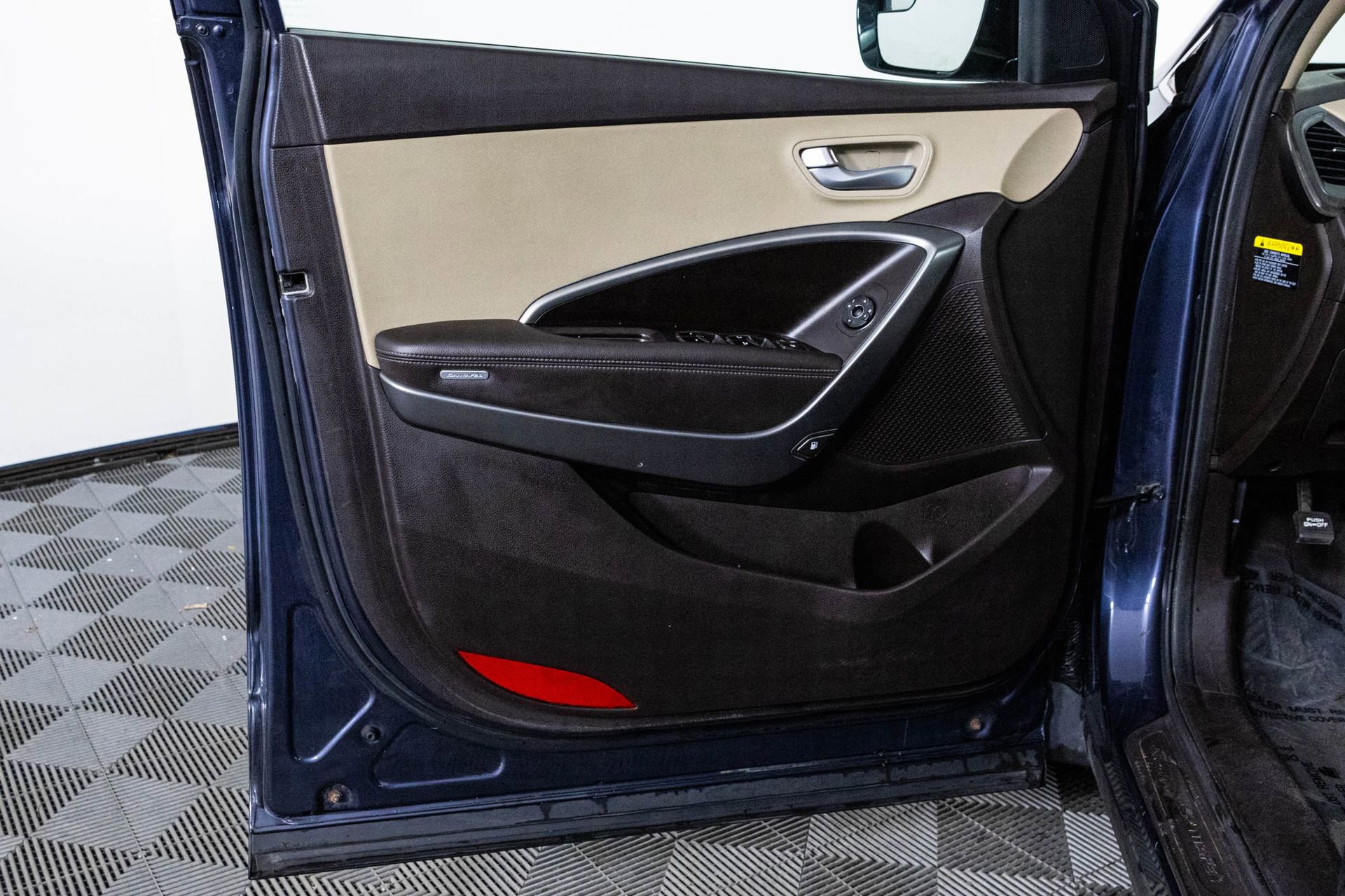 Used 2017 Hyundai Santa Fe Sport image 33