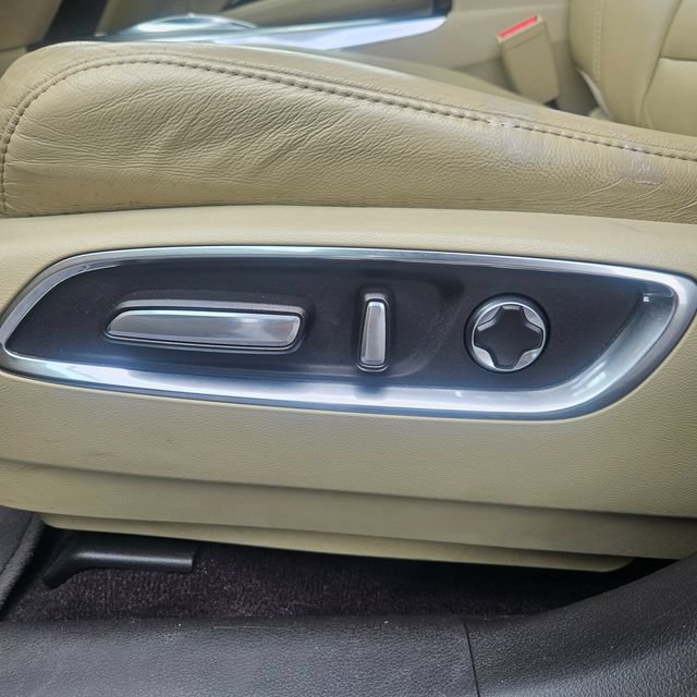 Used 2019 Acura MDX SH-AWD image 13