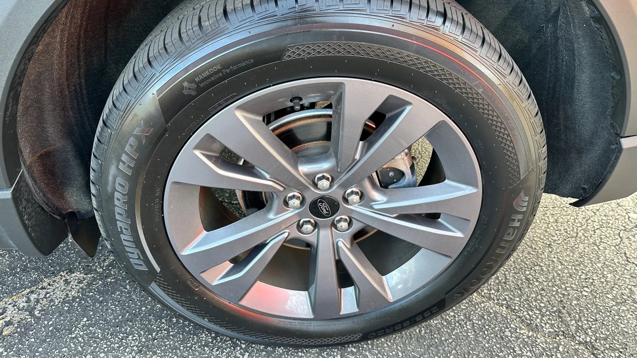 Used 2021 Ford Explorer XLT w/ Equipment Group 202A image 25