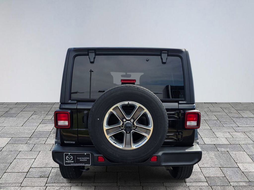 Used 2022 Jeep Wrangler Unlimited Sahara AWD/4WD image 7