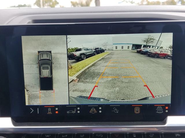 Used 2025 Chevrolet Silverado 1500 High Country w/ Technology Package image 28