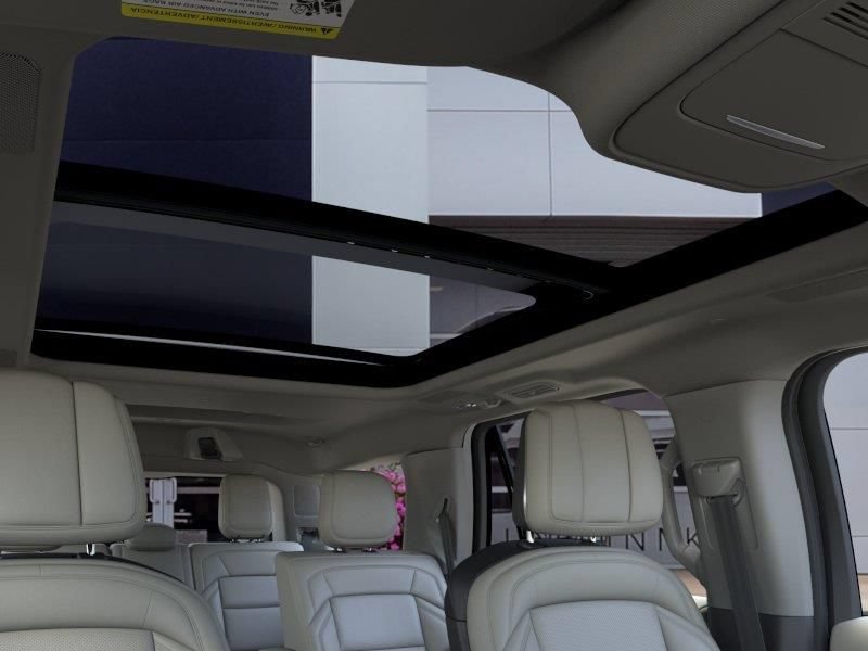 New 2026 Lincoln Navigator Reserve AWD/4WD image 22