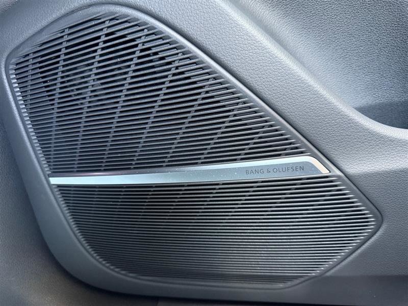 Used 2024 Audi Q8 Premium Plus w/ Premium Plus Package image 29