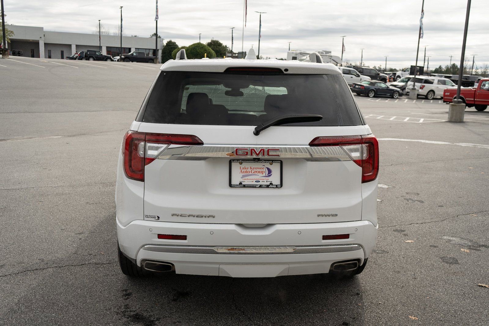 Used 2023 GMC Acadia Denali AWD/4WD image 8