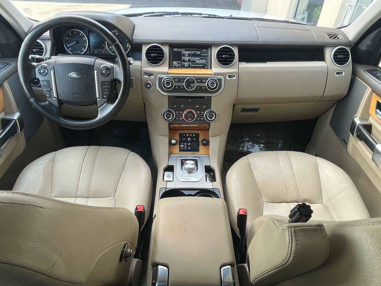 Used 2014 Land Rover LR4 HSE AWD/4WD image 10
