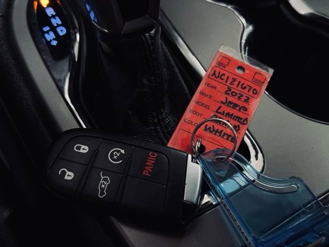 Certified 2022 Jeep Grand Cherokee Limited image 38