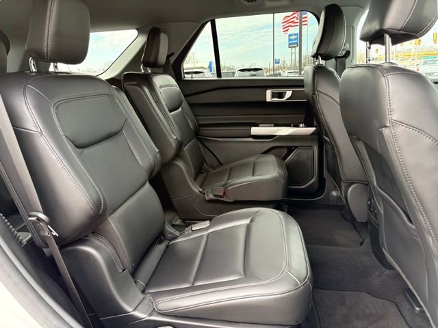 Used 2023 Ford Explorer XLT w/ Equipment Group 202A image 15
