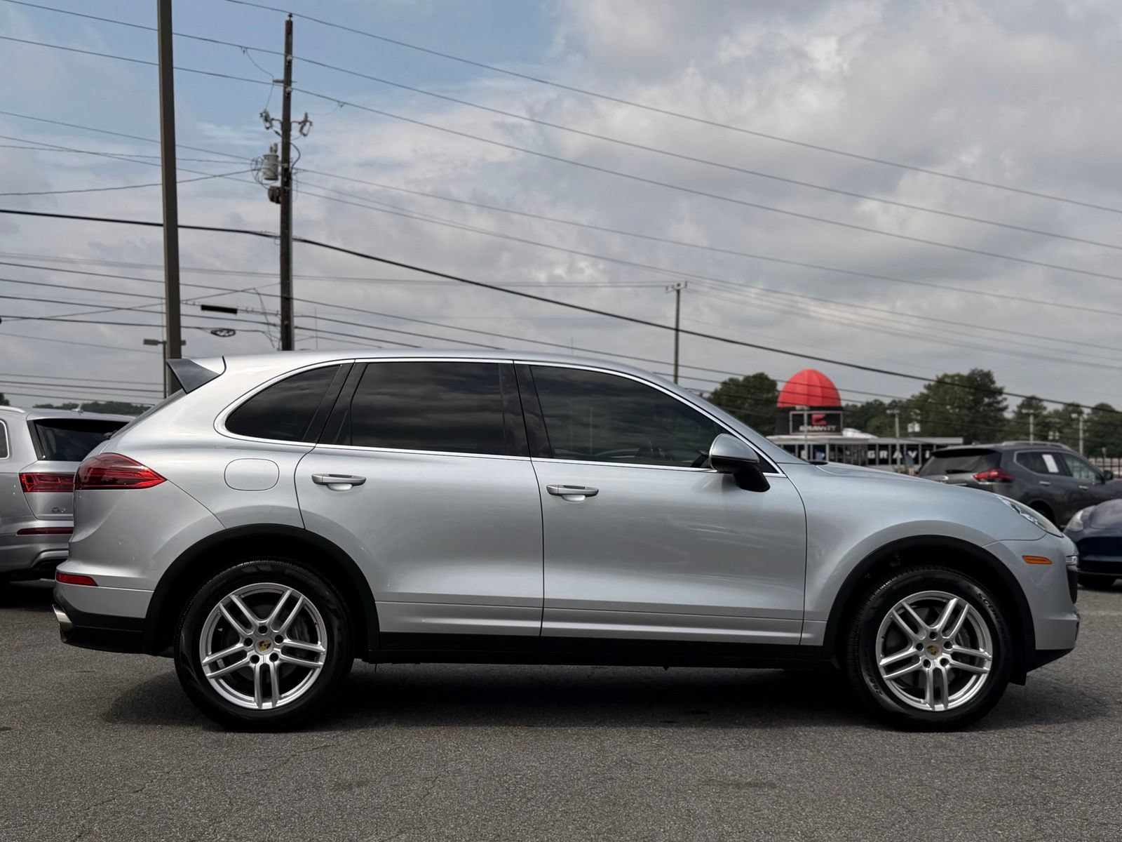 Used 2018 Porsche Cayenne AWD/4WD image 6