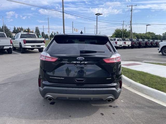 Certified 2023 Ford Edge Titanium AWD/4WD image 4
