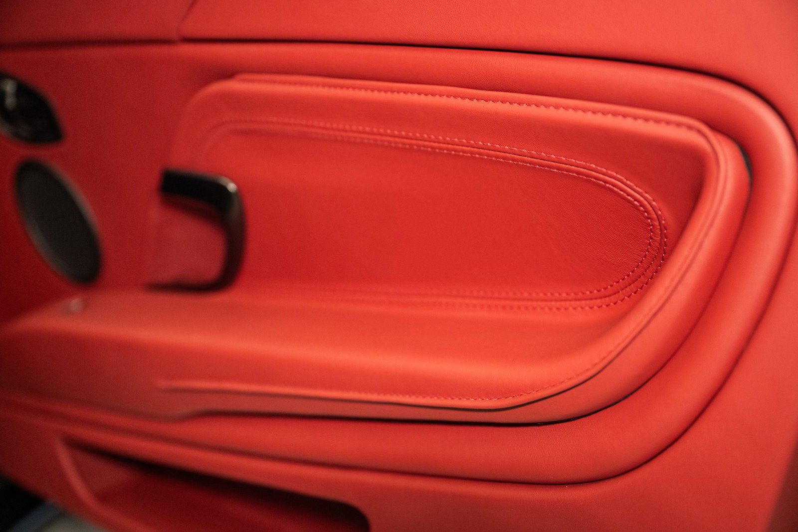 Used 2023 Aston Martin DB11 V8 image 38