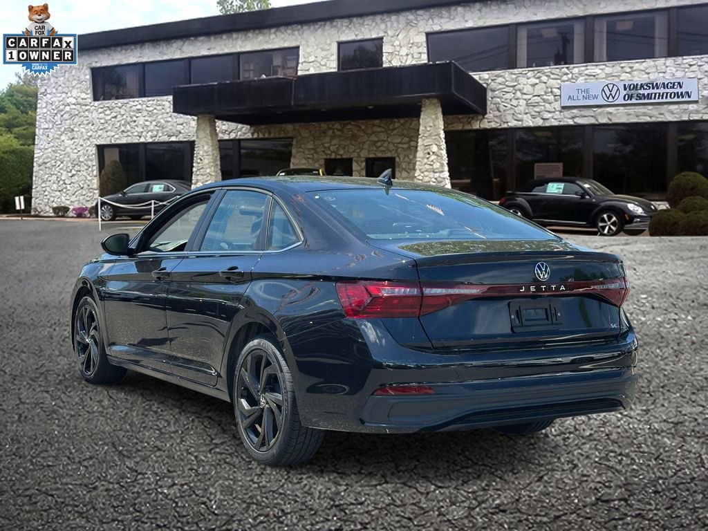 Used 2025 Volkswagen Jetta SE w/ Sunroof Package FWD image 6