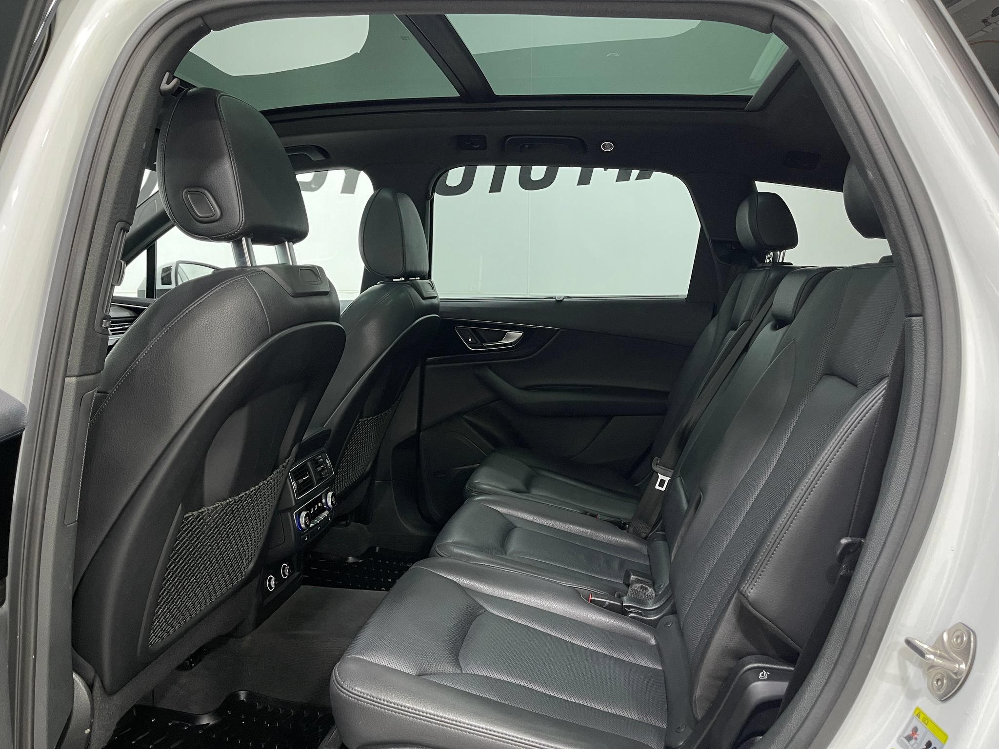 Used 2019 Audi Q7 3.0T Prestige w/ Prestige Package AWD/4WD image 30