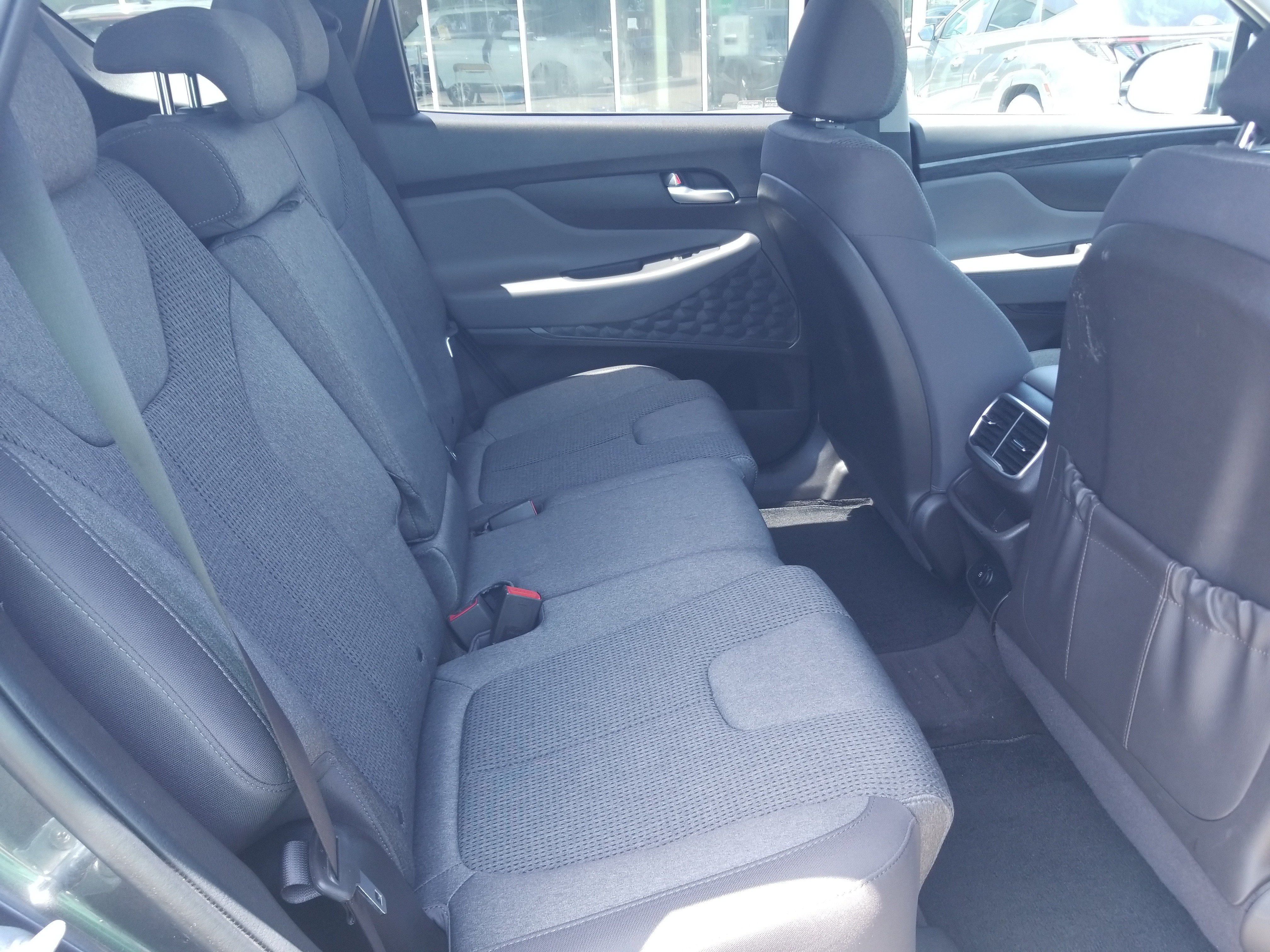 Used 2020 Hyundai Santa Fe SEL FWD image 15