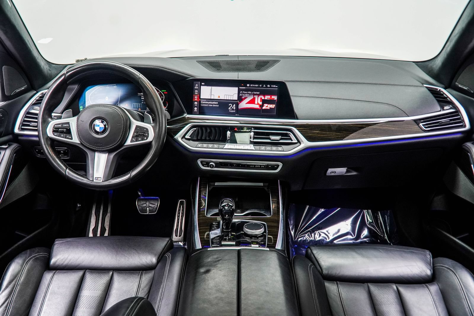 Used 2020 BMW X7 xDrive40i w/ M Sport Package AWD/4WD image 5