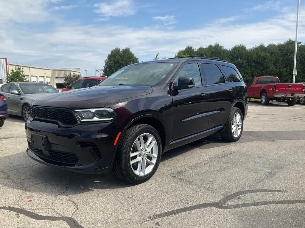 Used 2025 Dodge Durango GT AWD/4WD image 3