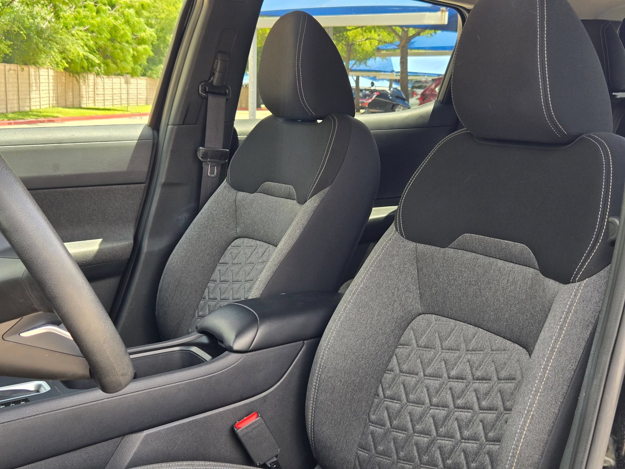 Used 2025 Nissan Kicks SV FWD image 13