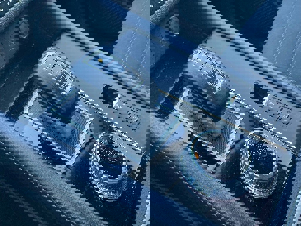 Used 2024 Mitsubishi Outlander SE Black Edition image 26