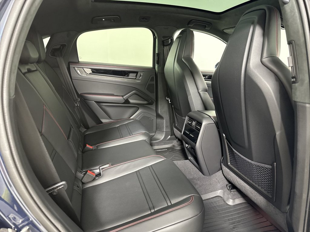New 2026 Porsche Cayenne GTS AWD/4WD image 24