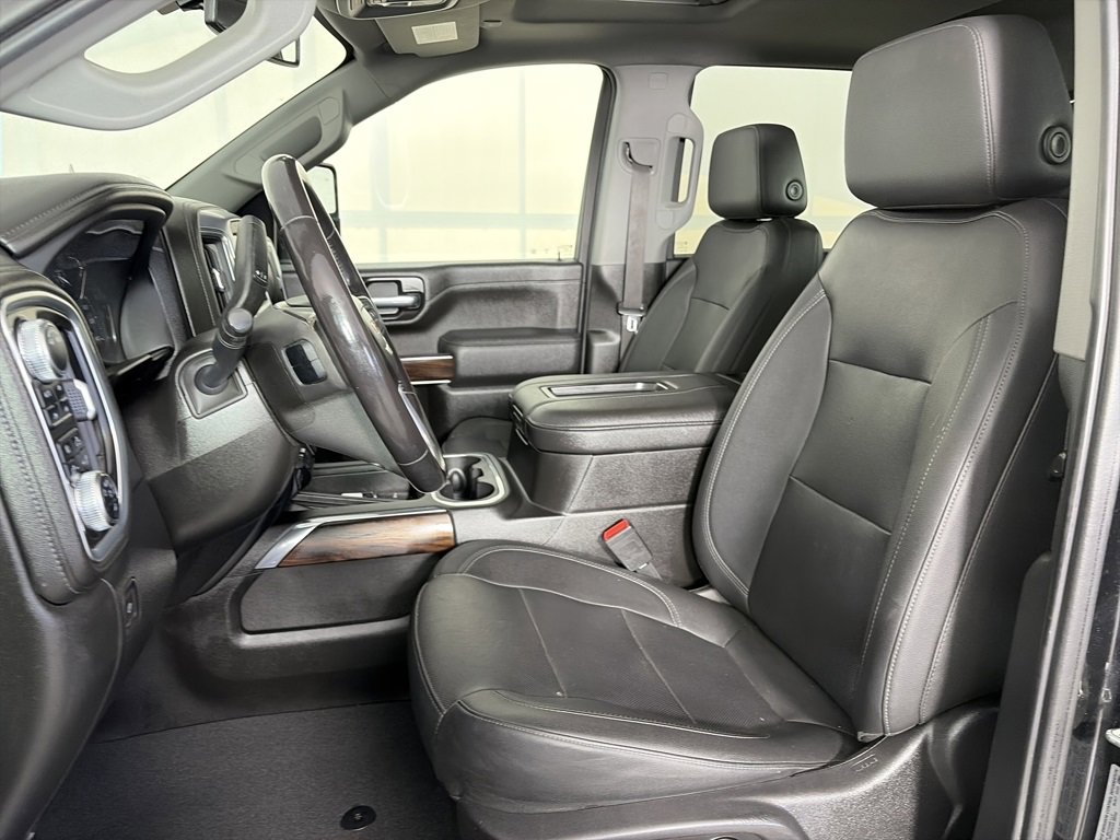 Used 2022 GMC Sierra 3500 SLT w/ SLT Premium Package image 11