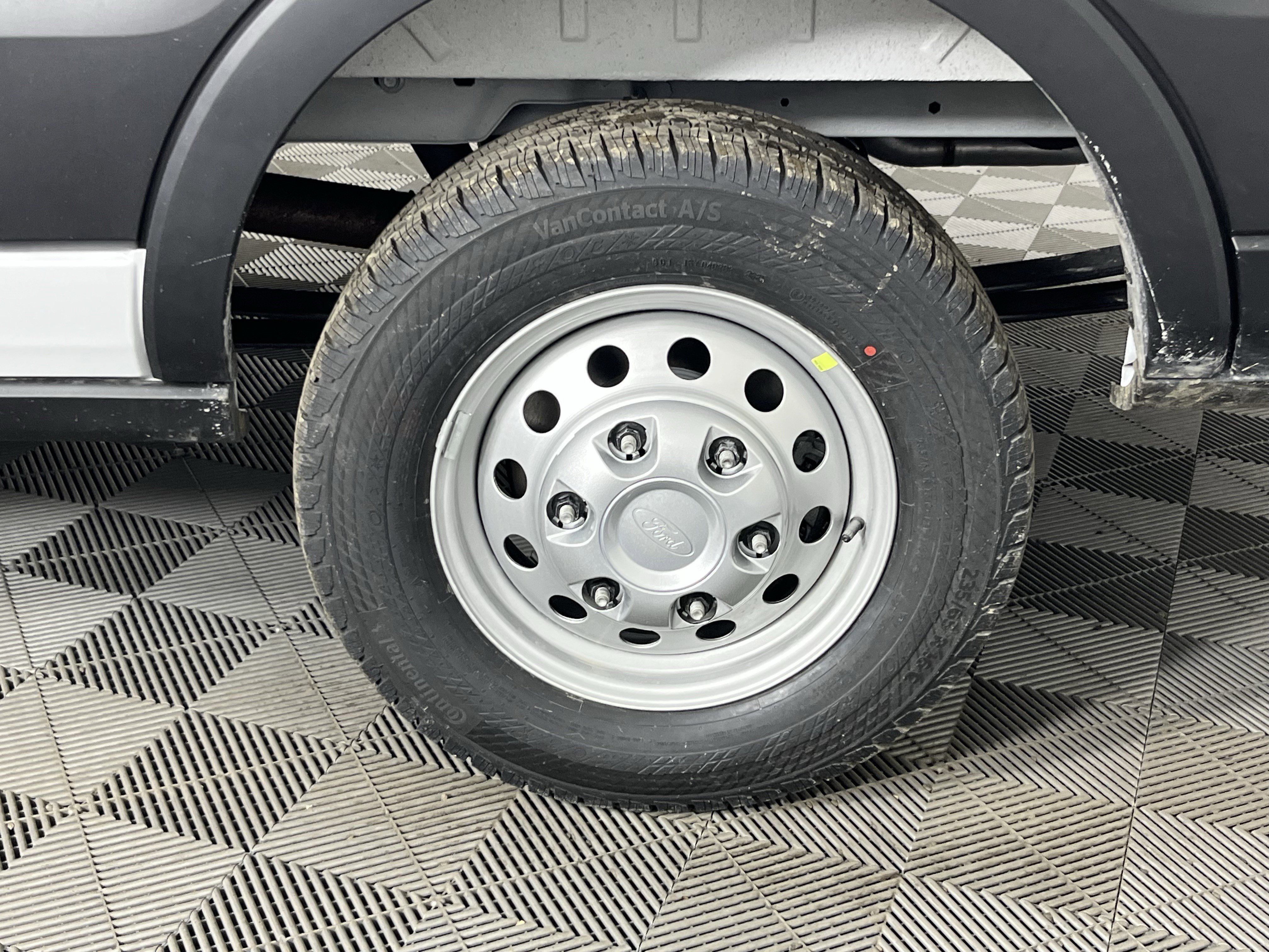 New 2026 Ford Transit 250 148 Medium Roof Extended AWD image 20