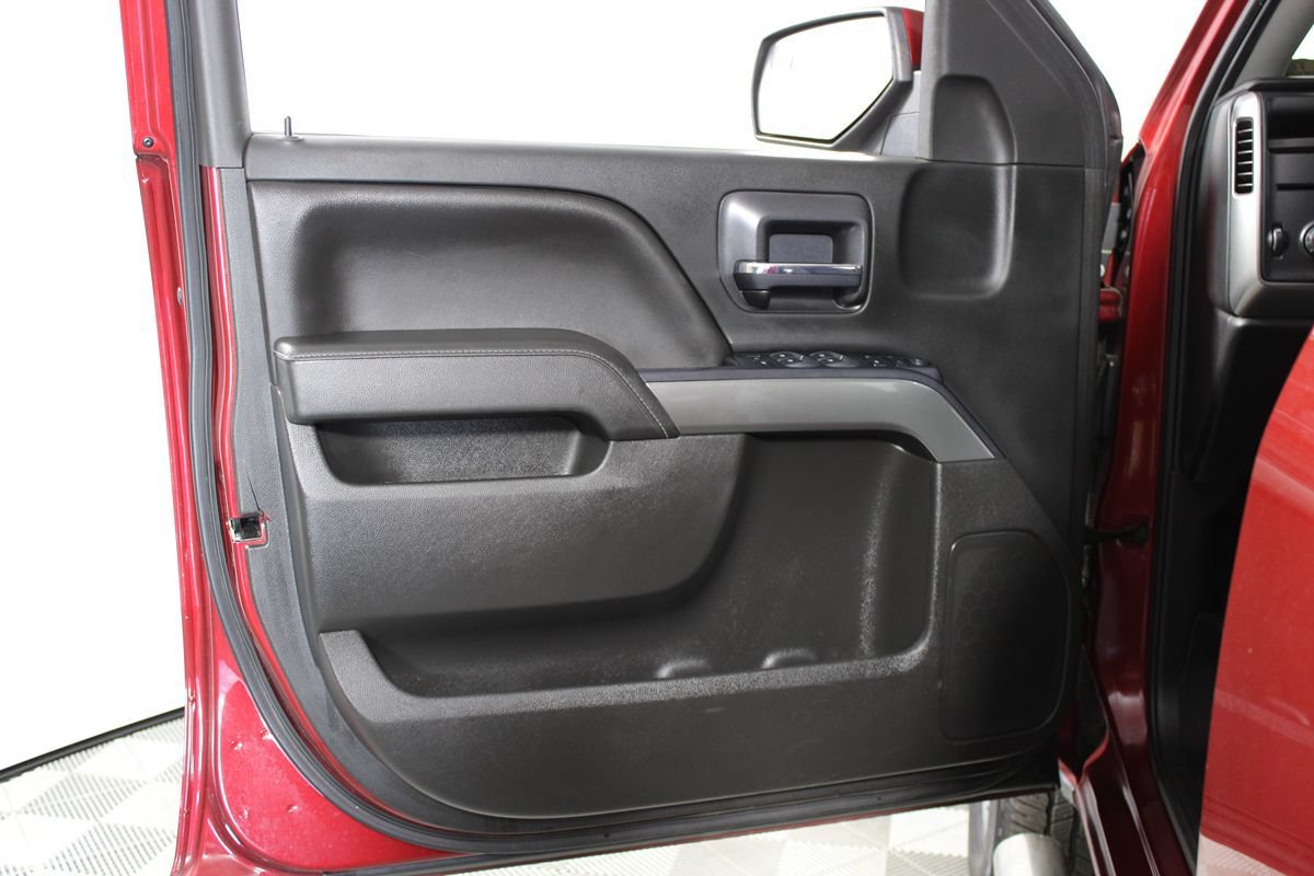 Used 2018 Chevrolet Silverado 1500 LT w/ All Star Edition RWD image 5
