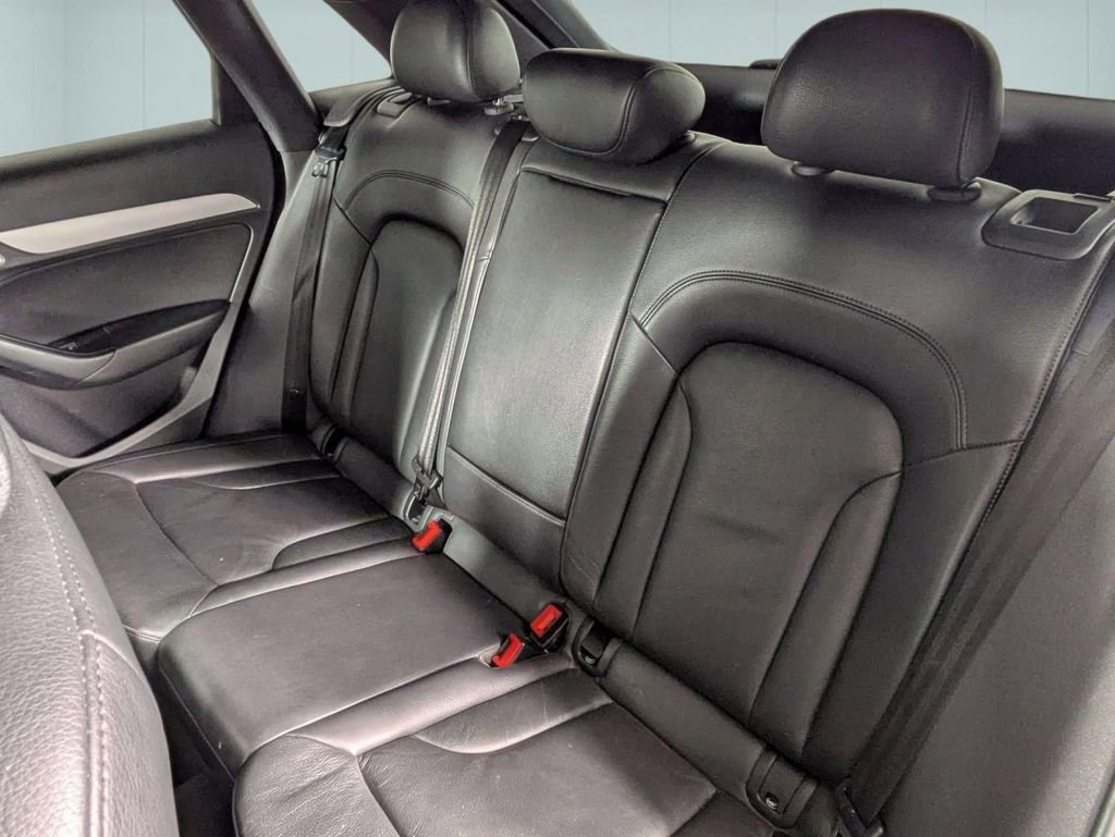 Used 2018 Audi Q3 2.0T Premium image 24