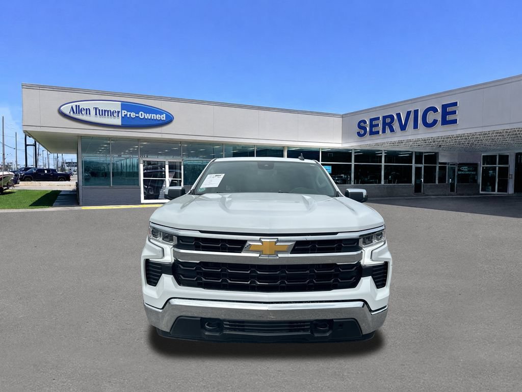 Used 2025 Chevrolet Silverado 1500 LT AWD/4WD image 2
