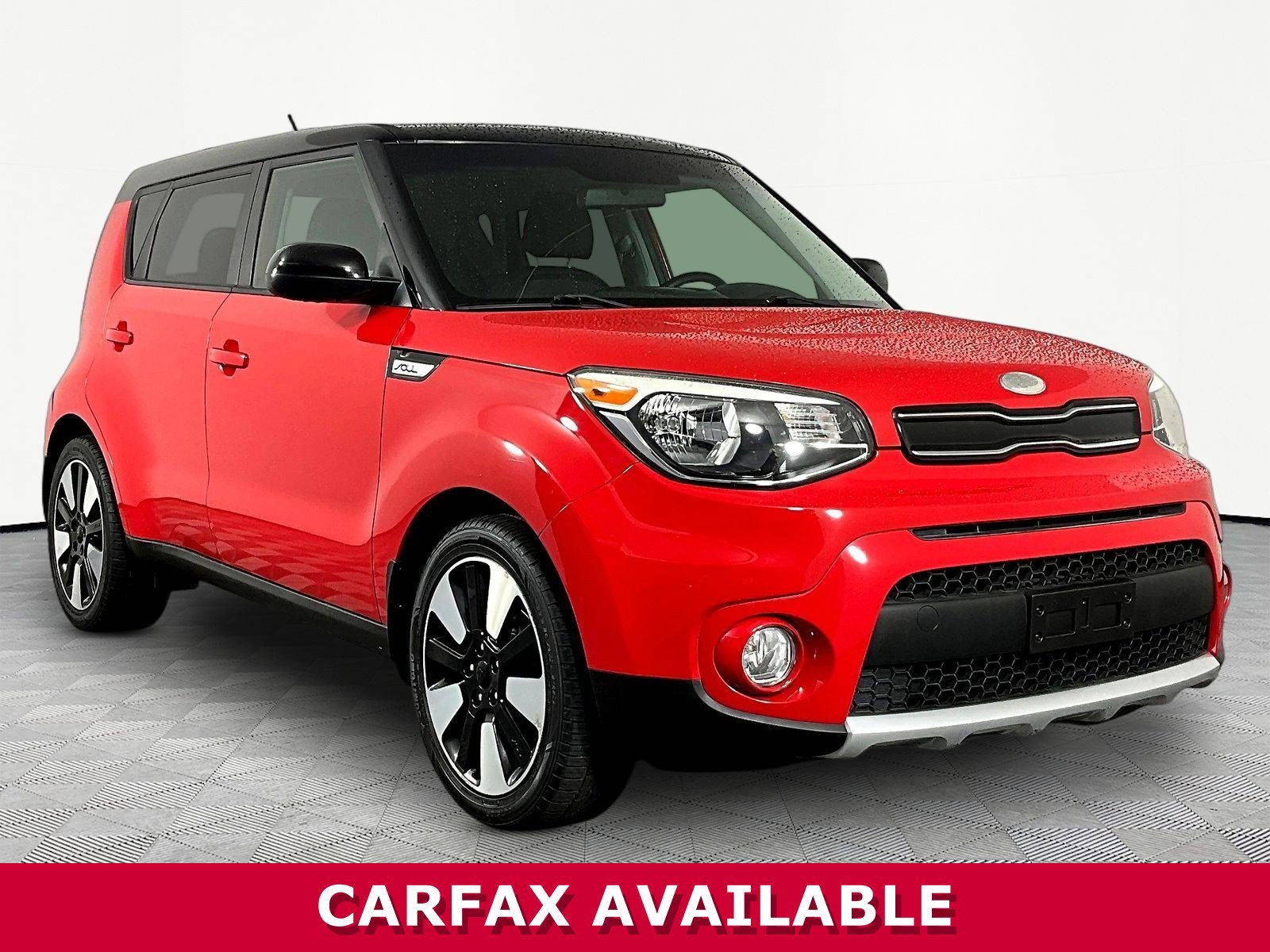 Used 2017 Kia Soul + w/ Designer's Package FWD image 3