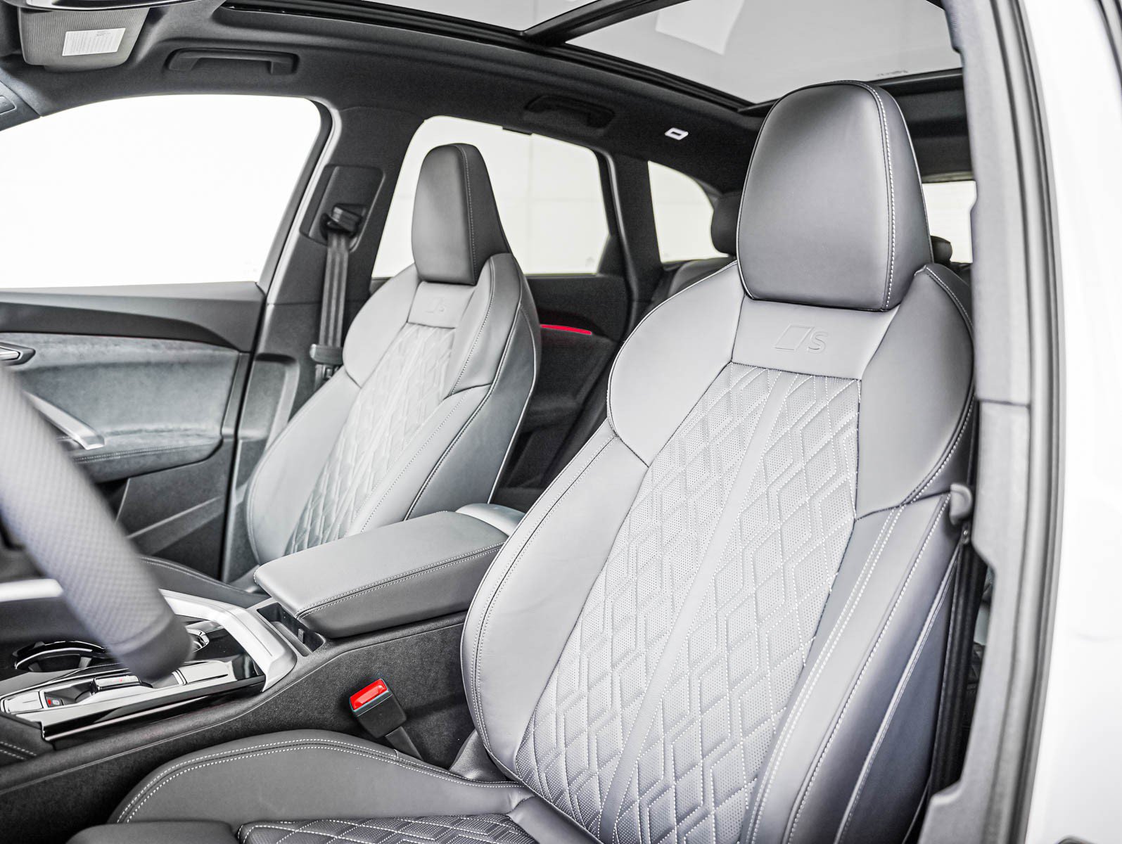 New 2026 Audi SQ5 Premium Plus AWD/4WD image 8
