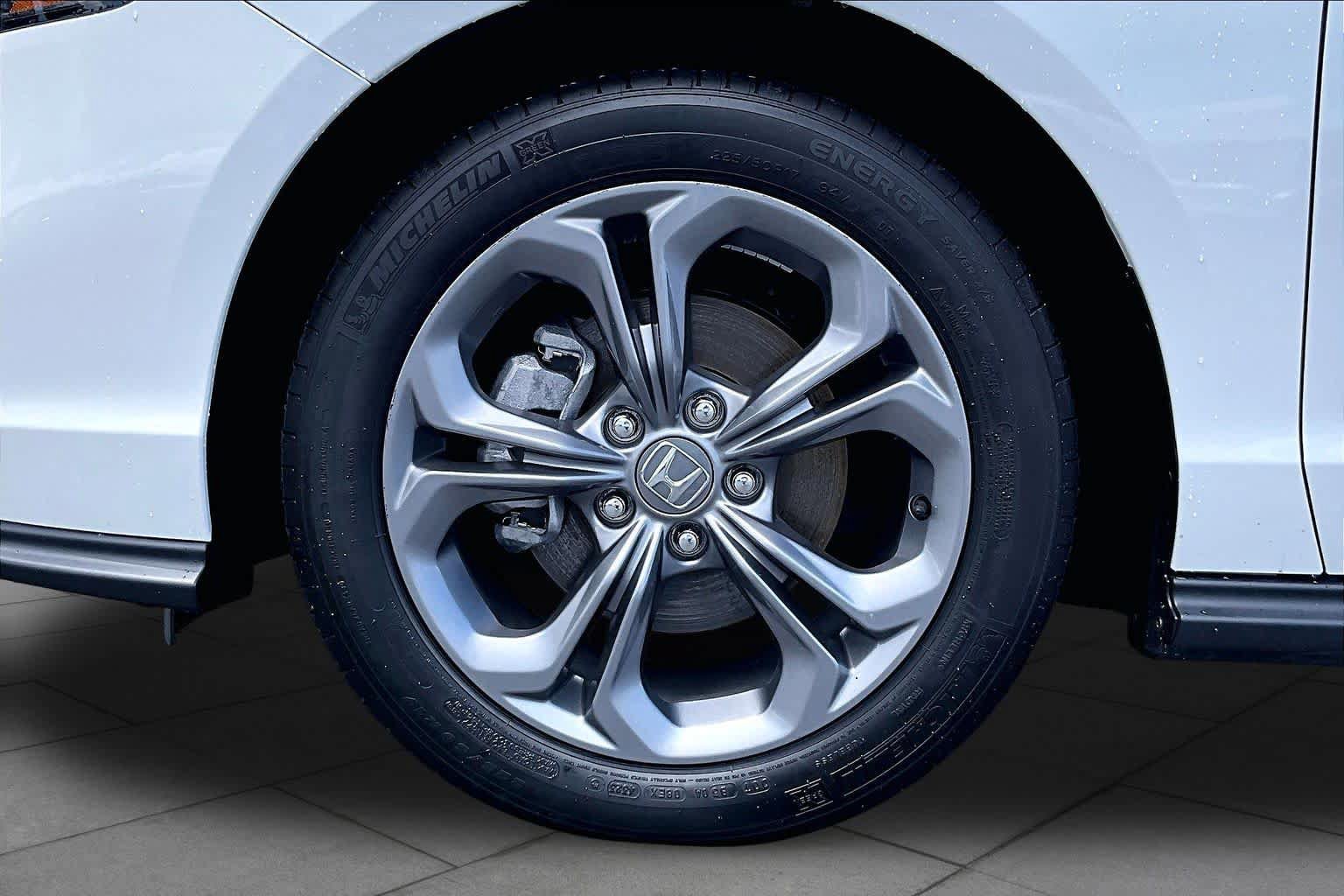 Used 2024 Honda Accord EX image 10