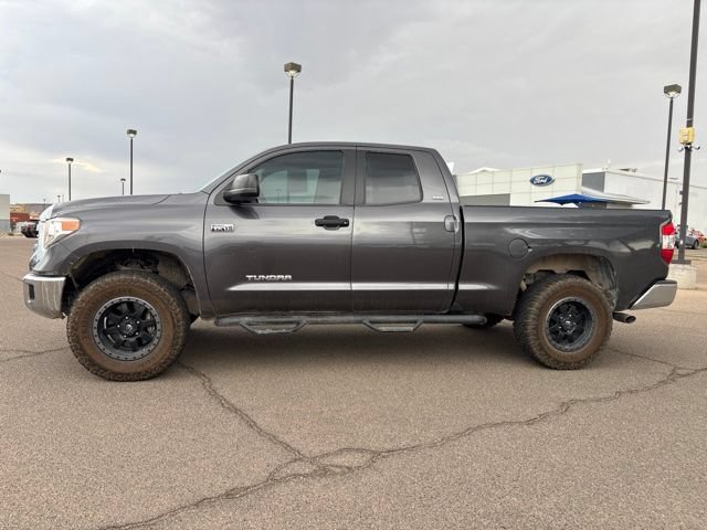 Used 2017 Toyota Tundra SR5 RWD image 2