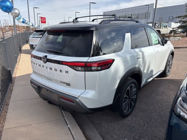 New 2026 Nissan Pathfinder Platinum w/ Cargo Package AWD/4WD image 4