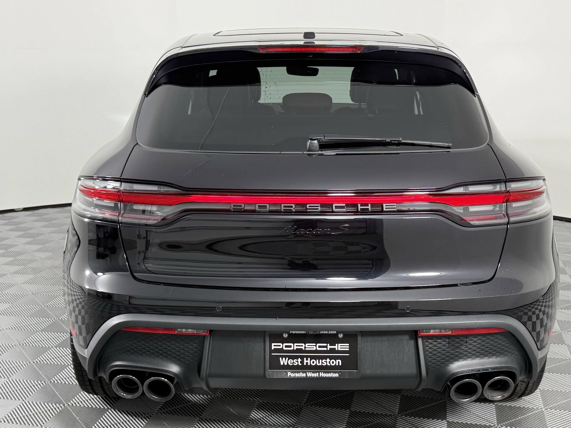 Certified 2026 Porsche Macan S AWD/4WD image 10