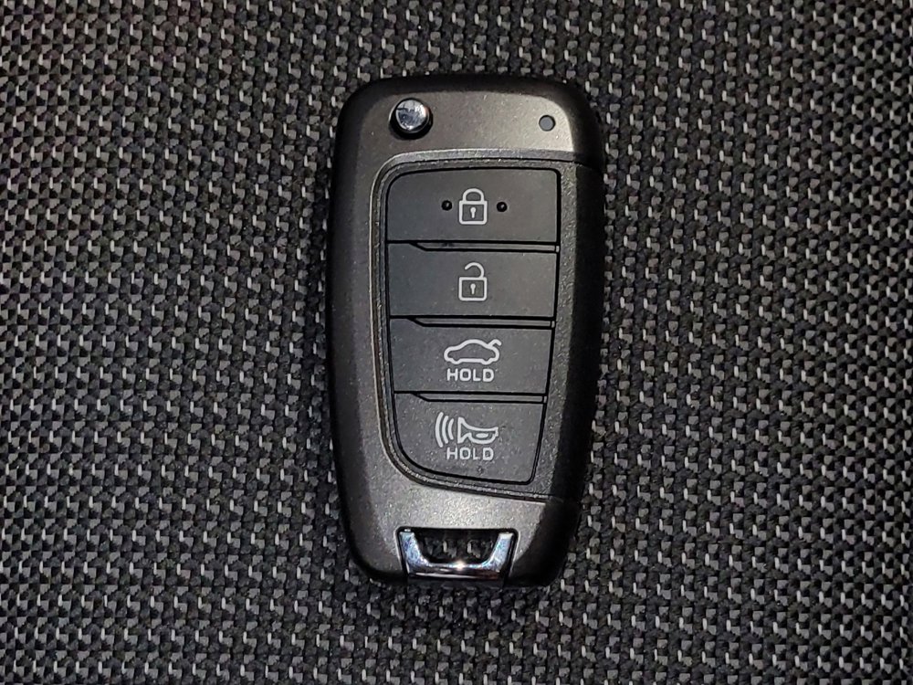Used 2020 Hyundai Accent SE FWD image 32