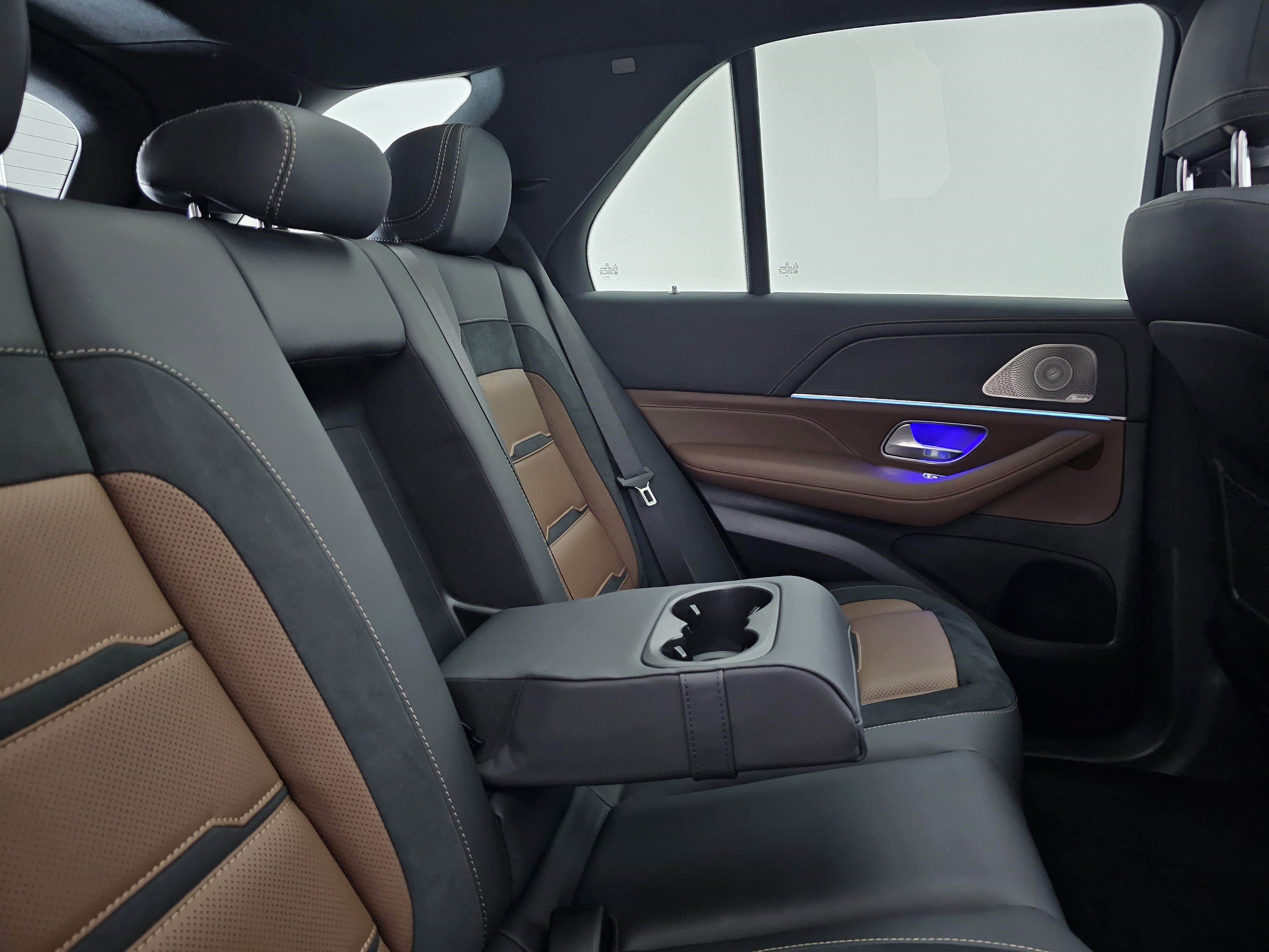 Certified 2025 Mercedes-Benz GLE 53 AMG 4MATIC image 28