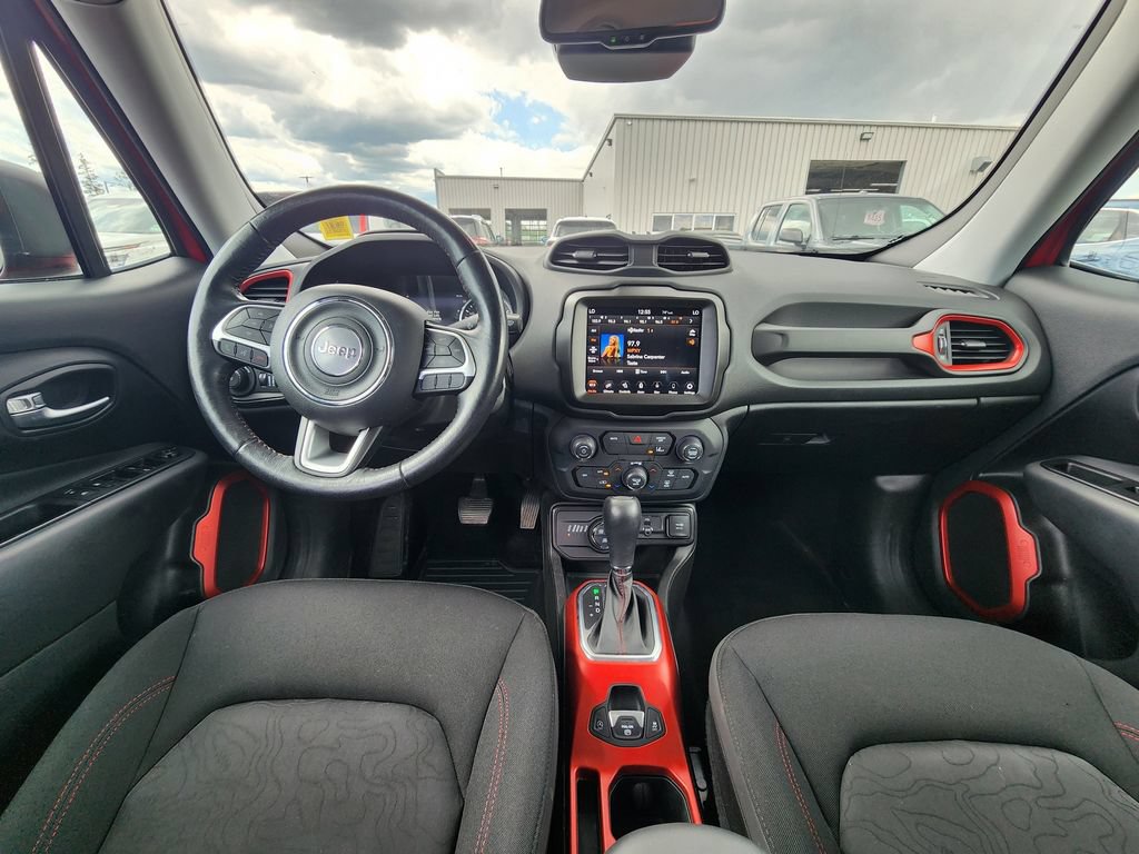 Used 2021 Jeep Renegade Trailhawk AWD/4WD image 15