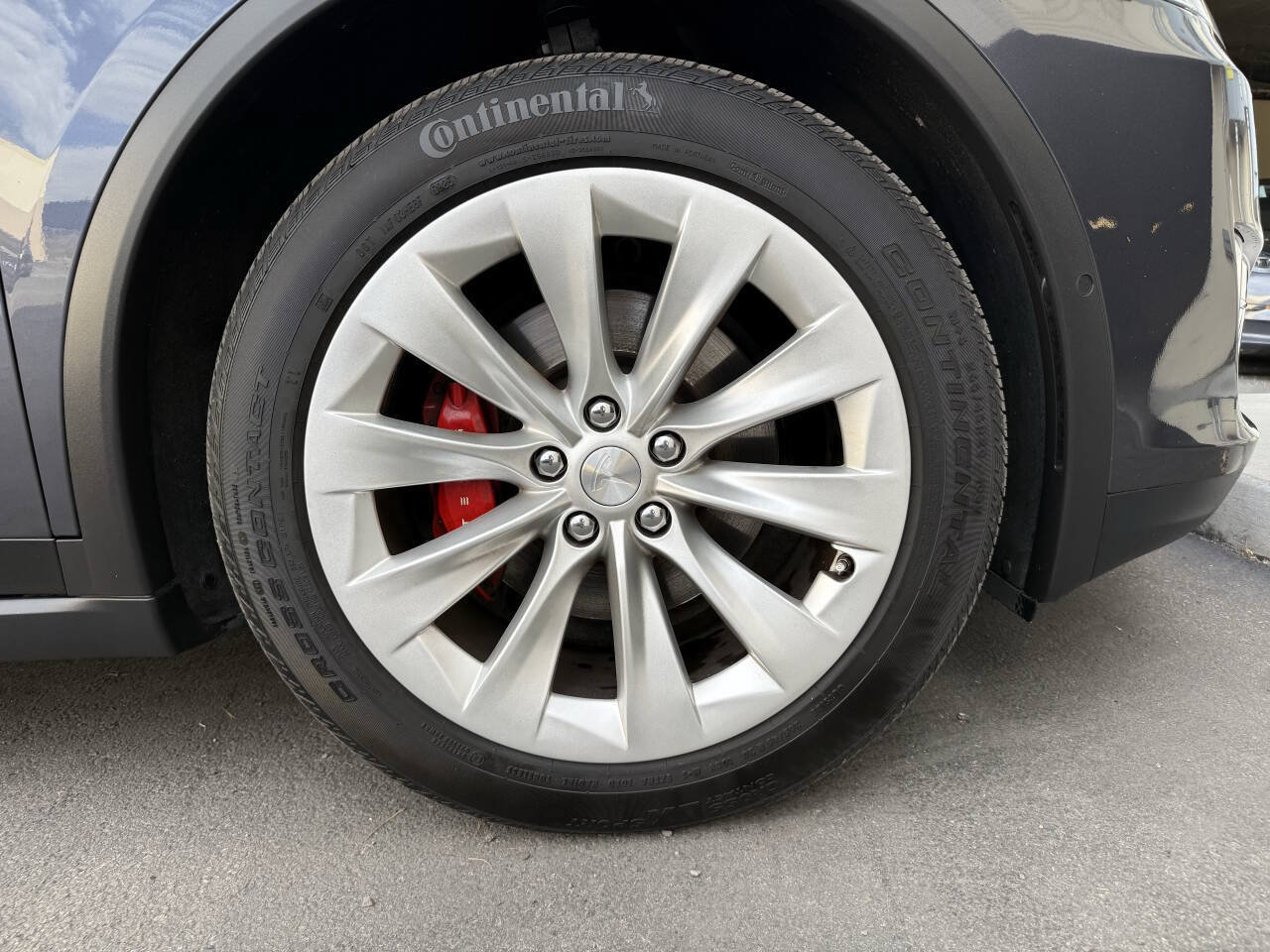 Used 2020 Tesla Model X Performance AWD/4WD image 34