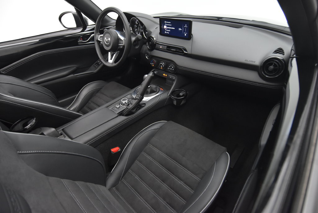Certified 2025 MAZDA MX-5 Miata RF Club RWD image 32
